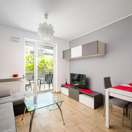 Wlochy Popularna Charming By Bookinghost