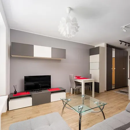 Wlochy Popularna Charming By Bookinghost Varšava