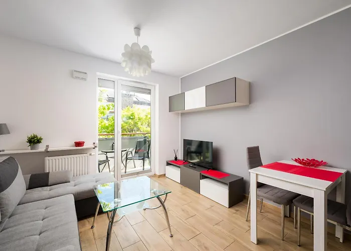 Wlochy Popularna Charming By Bookinghost