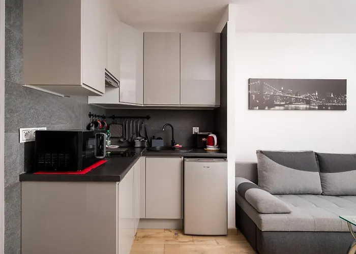 Wlochy Popularna Charming By Bookinghost Apartman Varsó